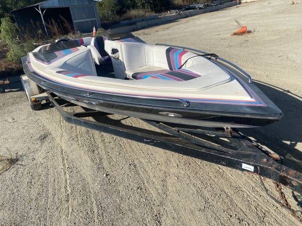 1993 Cole Superhawk I/O Project Less Engine 1