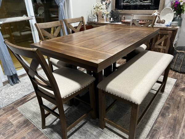 DINING ROOM TABLE CHAIRS & BENCH SEATING 6+ 1