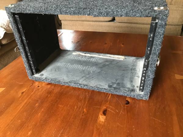 6U Rack Shelf w/ Handles 1