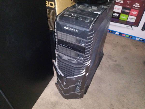 RaidMax Gaming Case. 1