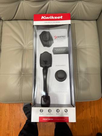 Kwikset Front Entry Combo Pack – Matte Black – SmartKey 1