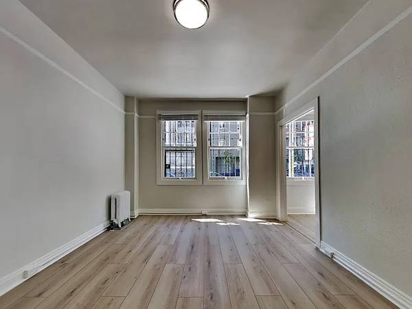 $1,050 / 500ft2 - Renovated SRO Room in Chinatown, All Utilities (San Francisco)64045196318339122