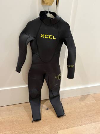 XCEL Axis Kids Wetsuit 4/3 Size 4 1