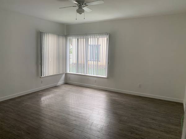 $2400.00 / 2br - 950ft2 - Newly Remodeled 2 Bedroom in Van Nuys!63701166536833121