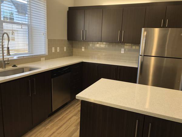 $2,579 / 2br - 1359ft2 - Beaverton's finest! 2 bed, 2 bath in a can't-miss location. (Beaverton - Nike)63820795499009122
