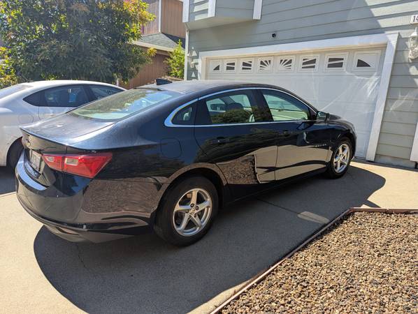 Chevrolet Malibu 2017 Sedan - $14,000 (santa rosa)63623991826691123