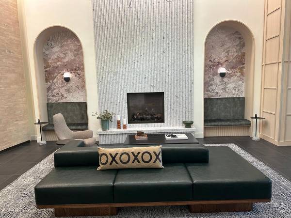 $2,294 / 1br - 593ft2 - Appliances Stainless, Business Center, Fitness Center, Svc Cable (First Hill)63884892792833120