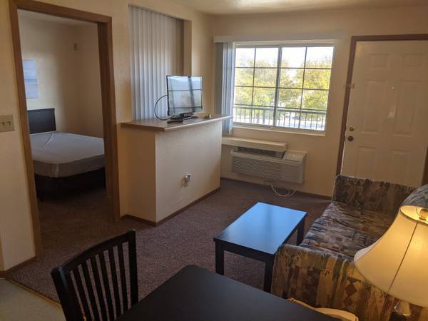$279 / 1br - PETS WELCOME! 2 FREE WIFI FIRST WEEK (DALLAS)63796528992771124