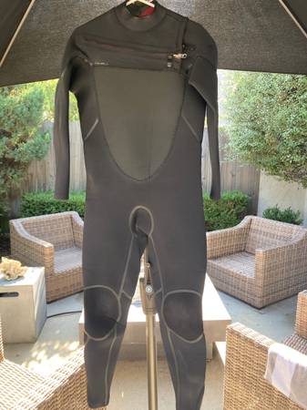 O’Neill Psycho Tech 4/3 Chest Zip Large Short 1