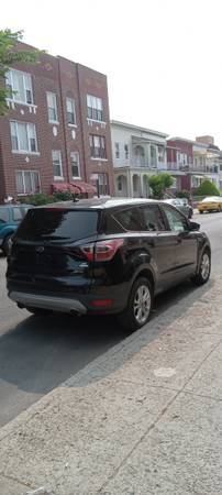 Ford Escape 2017 SE tracción delantera - $4,300 (Brooklyn)63615100811265123