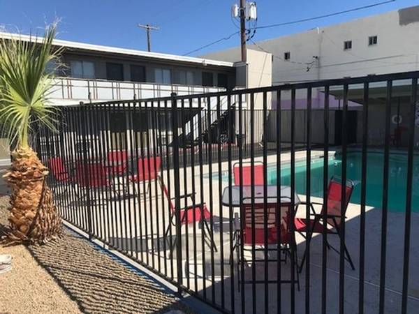 $799 / 275ft2 - Studio 1ba, Cable Ready, Utilities Paid (1521 Casino Center Blvd., Las Vegas, NV)63907028185090123