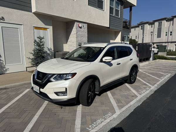 2017 Nissan Rogue SL - $14,000 (San Diego)63470051081475123
