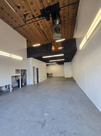 $4,900 / 1650ft2 - STAMFORD FLEX SPACE - COMMERCIAL GARAGE (Stamford)63862609249539121
