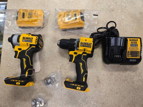 Dewalt 20V Drill/Driver and Impact Combo Kit - NEW 1