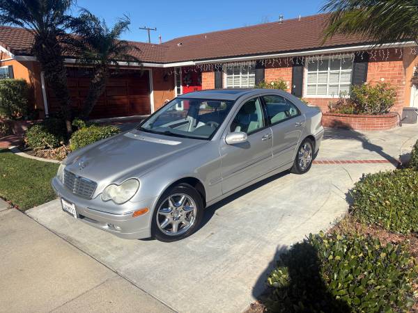 Mercedes 2002 C320 1