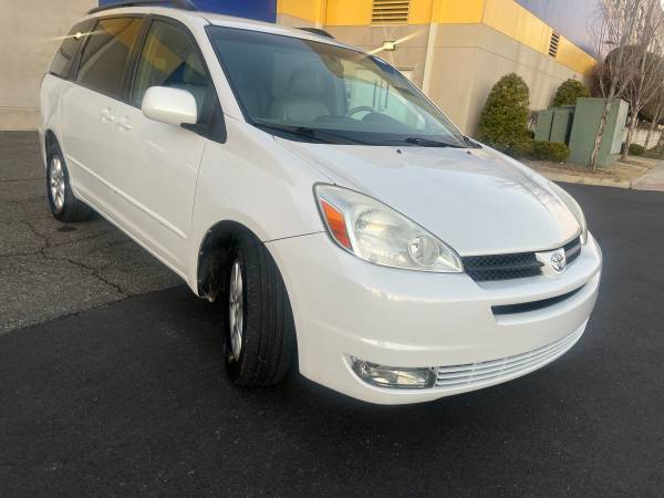 2004 TOYOTA SIENNA XLE7 - $5,450 (ALEXANDRIA)63435122067331122