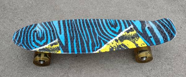 MEKETEC Skateboards 22" Mini Cruiser Retro Skateboard for Kids 1