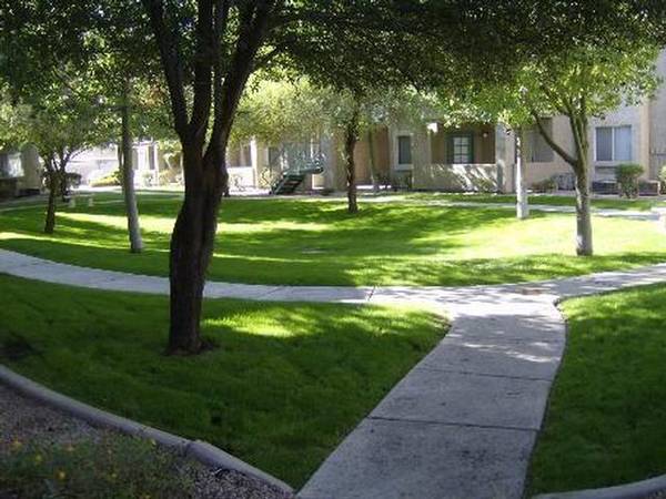 $1,500 / 2br - 1144ft2 - Copy/Fax Available, Window Covering, Washer Dryer In Unit64024998532483121
