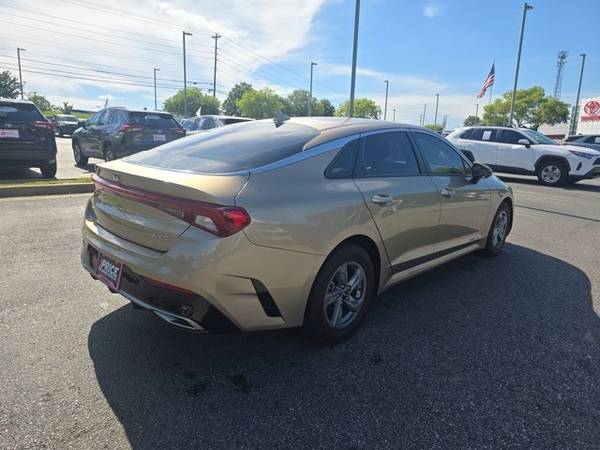 2021 Kia K5  LXS Sedán - $18,494 (Llame al *(678) 730-6405* para confirmar disponibilidad al instante)63620106315521124