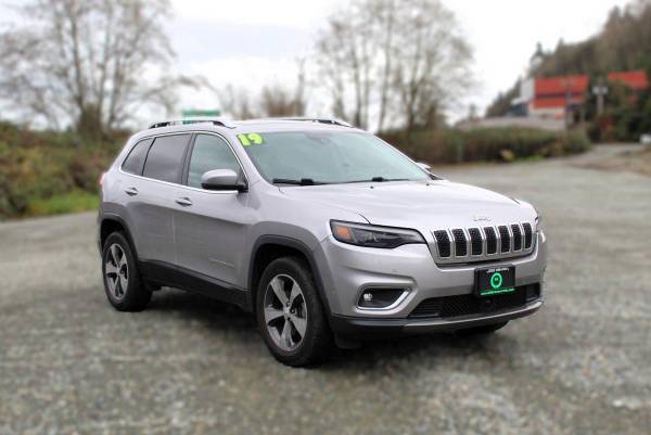 2019 Jeep Cherokee Limited 4x4 4dr SUV 1