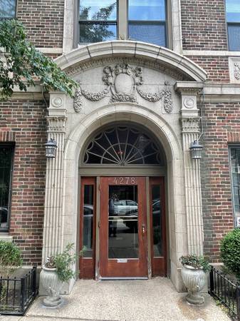 $1,700 / 1br - Buena Park/Uptown 1 Bedroom close to the lake  $1700 (Hazel /Montrose Buena Park)63781326923267121