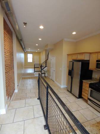 ***** 2B 2B CV JHU UMD C-AIR/HT HW & TILE SS APPS JACUZZI ***** 1