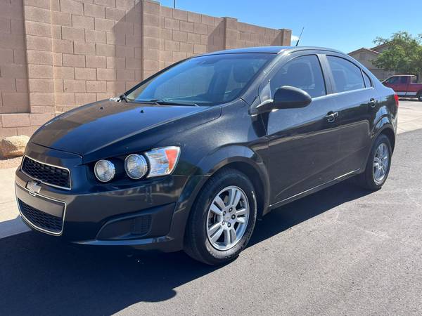 2014 chevrolet sonic lt - $4,900 (east valley)63612839540483121