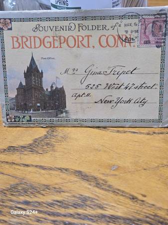 Vintage "Souvenir Folder" of Bridgeport, Connecticut 1
