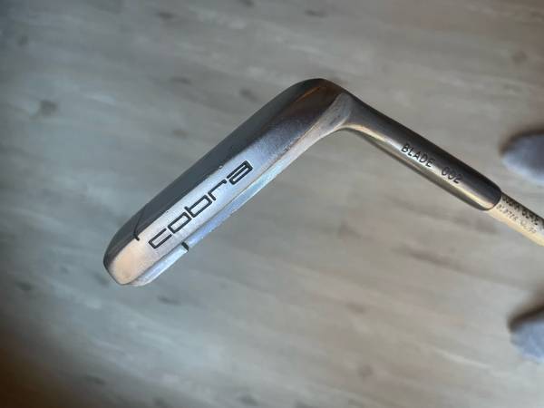 Cobra Goose neck putter (L putter) - golf 1