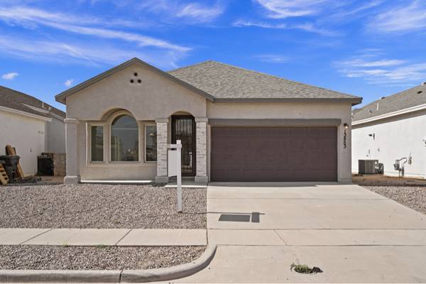 $1900.00 / 4br - 1568ft2 - Charming Single Unit Home in El Paso | 13853 Summer Story Ave | $1900/63971418024194120