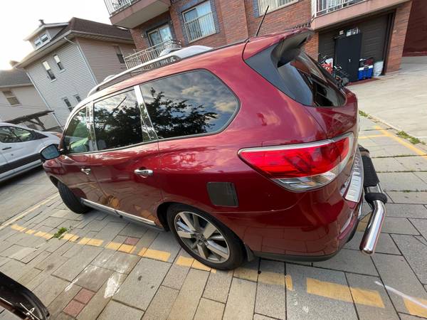 Nissan Pathfinder 2014 Red (Used) - $3,80063654714752515123