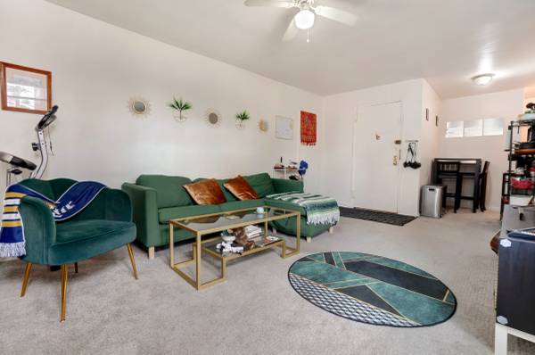 $275,000 / 1br - Charming Jr 1BR/1BTH in Elevator Building in Prime Sunnyside! (Sunnyside)64033630611969122