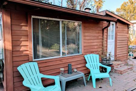 Furnished Guesthouse w/ Pool in Large backyard + Parking 1