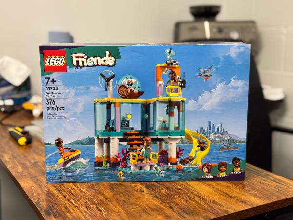 BNIB Lego 41736 Sea Rescue Center 1