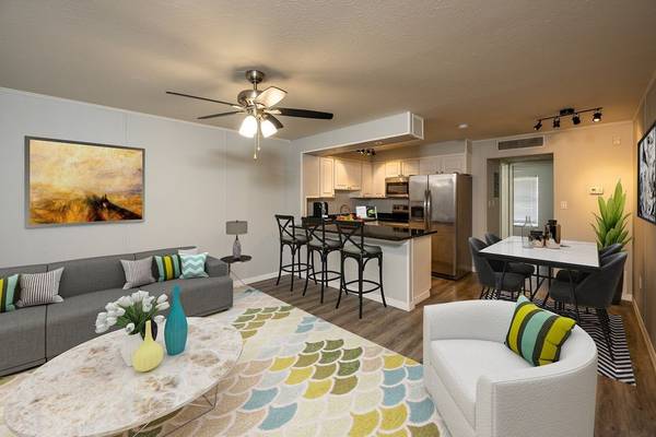 $1,499 / 1br - 525ft2 - Located in Sarasota, 1 bedroom, 1 bathroom, granite countertops. (1872 Phillippi Shores Dr, Sarasota, FL)63791129542401121