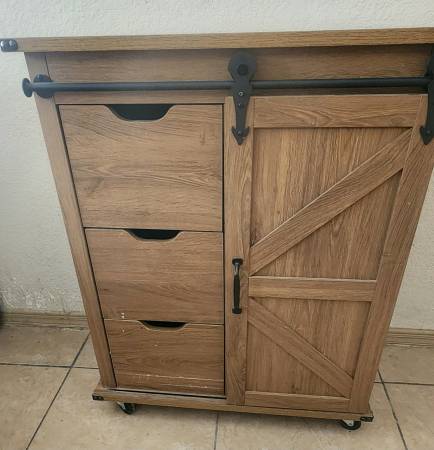 Farmhouse kitchen cabinet 1