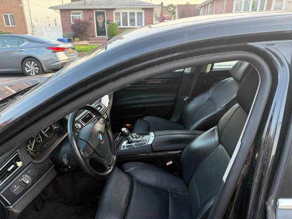 2010 Bmw 750I X drive Mechanics special - $1,900 (Staten Island)63654717836163123