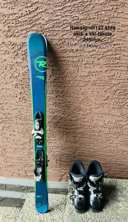Kid's skis and ski boots 1