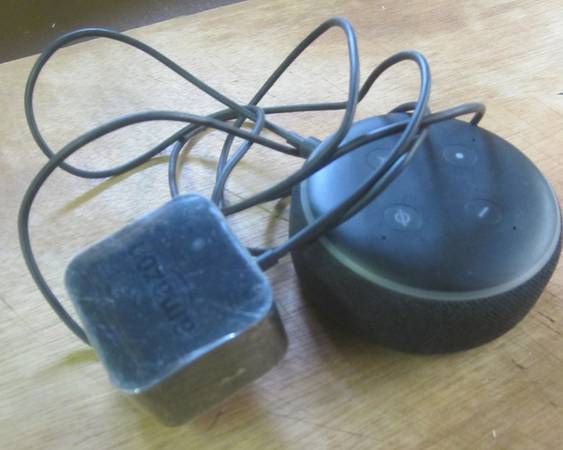 Amazon Echo Dot with AC adapter 1