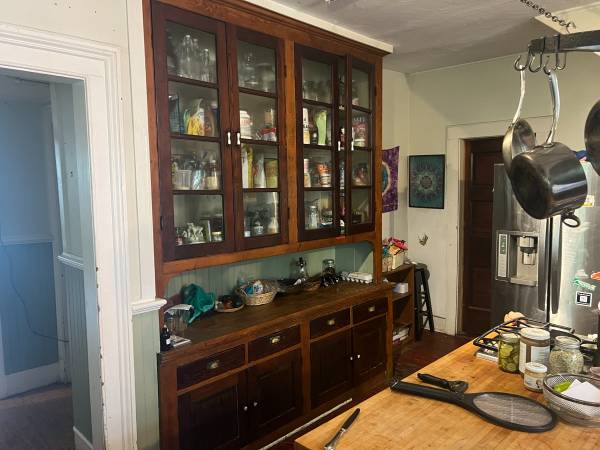 $1,150 / 1br - Furnished monthly - Utilities incl - Walk to Downtown/UNCA (Montford)64029210020609122