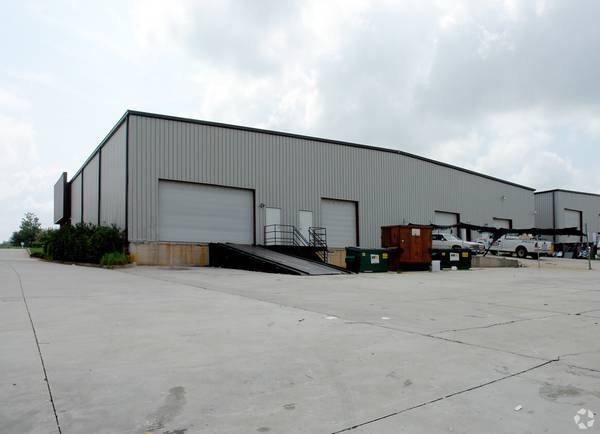 $3,125 / 3000ft2 - Turnkey Flex Space in McDonough - Warehouse w/ Office (Mcdonough)63738136333313121
