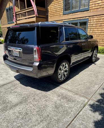 GMC Denali - $17,500 (santa rosa)63617818760067122