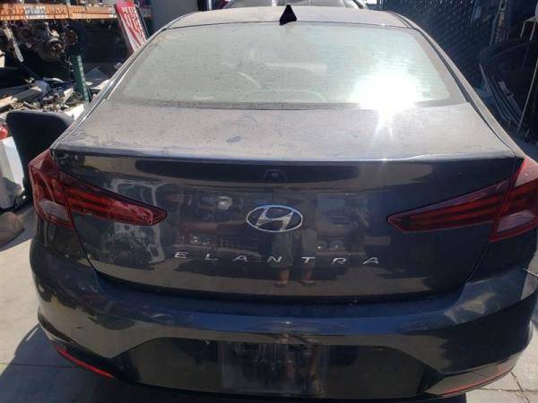 Piezas de Hyundai Elantra 2020 - $30063440099296129121