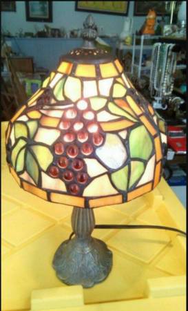 Tiffany Style Lamp 1