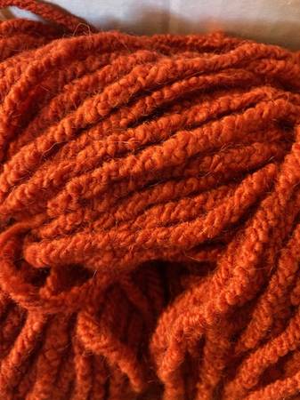 Red Wool Yarn - heavy weight - 4.25lbs 1