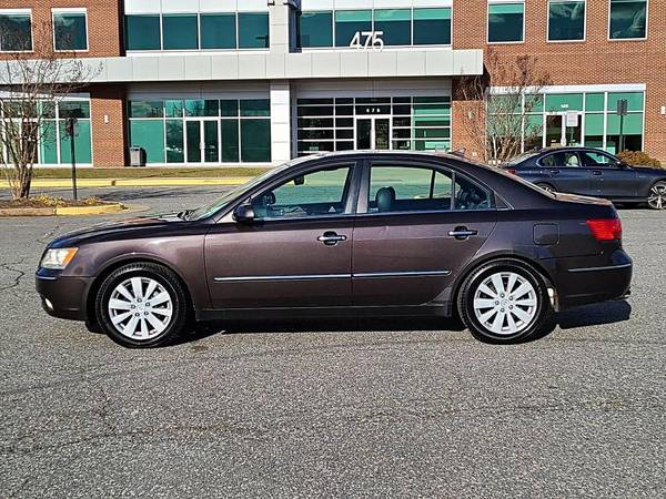 2009 HYUNDAI SONATA SE - $4900.0063435012345219121