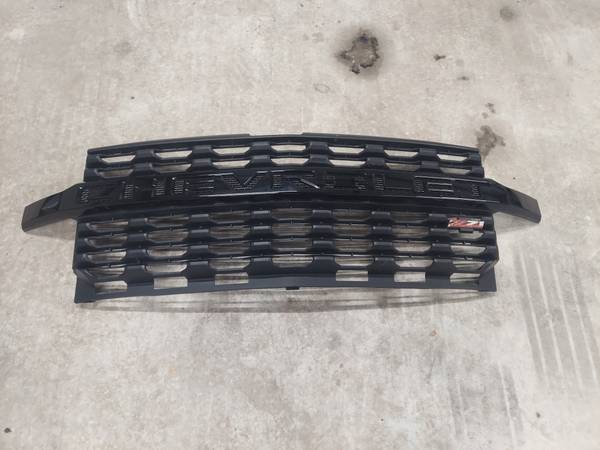 grill for chevy silverado costum Z71 year 2019 up 2022 1