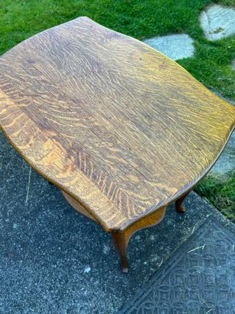 Mesa de salón artesanal de roble tigre sólido - $90 (Bellingham)63435754860163122