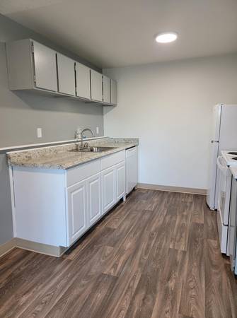 $1,675 / 2br - 780ft2 - University Place - Great location! (University Place)63400069196675124