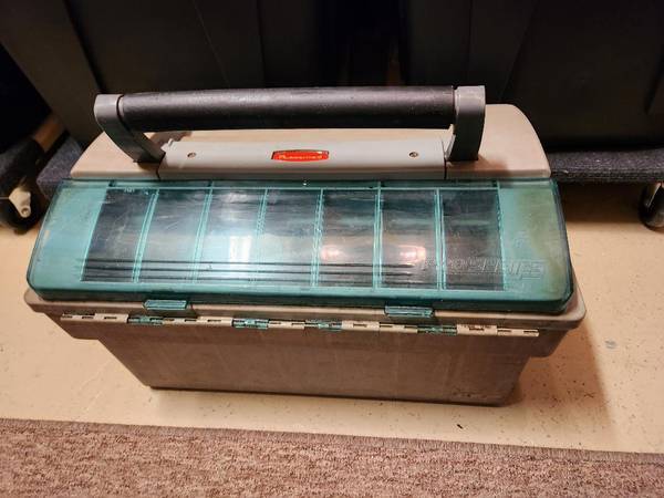 Fishing Tackle Box With Lures And Line & Reel & Fishing Line - $40 (Pembroke Pines)63471413714307120